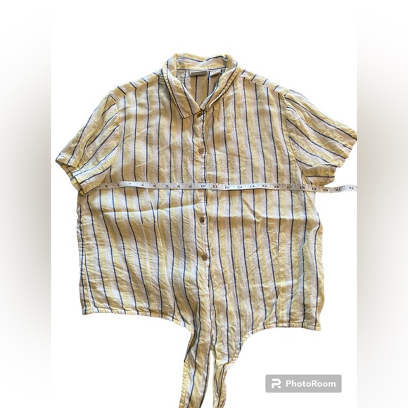 Rachel Zoe Striped 100% Linen Button Down Top. Size Medium. - Picture 5 of 6